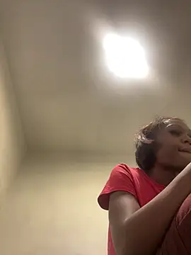 Snapshot of Atlantalitty chatting on 12/20/24, 03:42 Atlantalitty online show from 12/20/24, 03:42