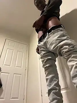 Snapshot of Atlantalitty chatting on 12/30/24, 12:43 Atlantalitty online show from 12/30/24, 12:43