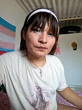 Snapshot of Conejita_XV chatting on 09/27/25, 05:29 Conejita XV online show from 09/27/25, 05:29