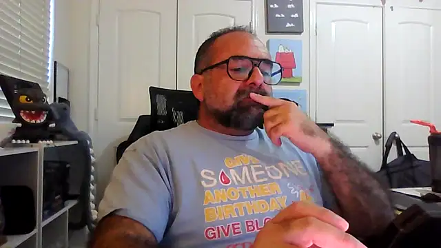 chainjulious online show from 10/15/25, 04:07