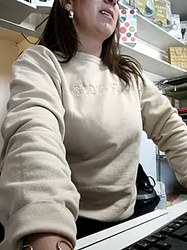 Mia Novikov online show from 12/01/25, 08:25