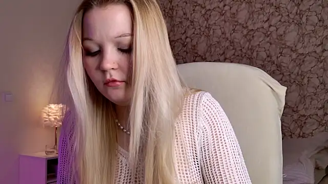 Snapshot of jane-sucks chatting on 04/03/26, 02:59 jane-sucks online show from 04/03/26, 02:59