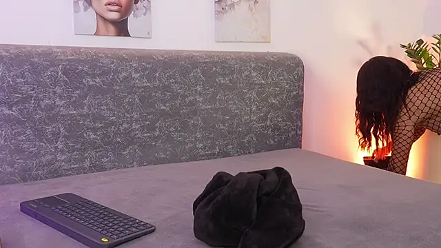 katie cruz online show from 07/25/26, 11:30