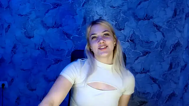 Snapshot of nika_gold1 chatting on 12/14/24, 08:40 nika gold1 online show from 12/14/24, 08:40