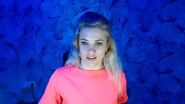 Snapshot of nika_gold1 chatting on 02/10/25, 10:51 nika gold1 online show from 02/10/25, 10:51