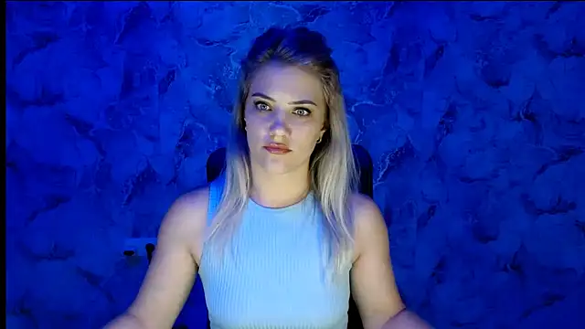 Snapshot of nika_gold1 chatting on 09/13/25, 06:18 nika gold1 online show from 09/13/25, 06:18