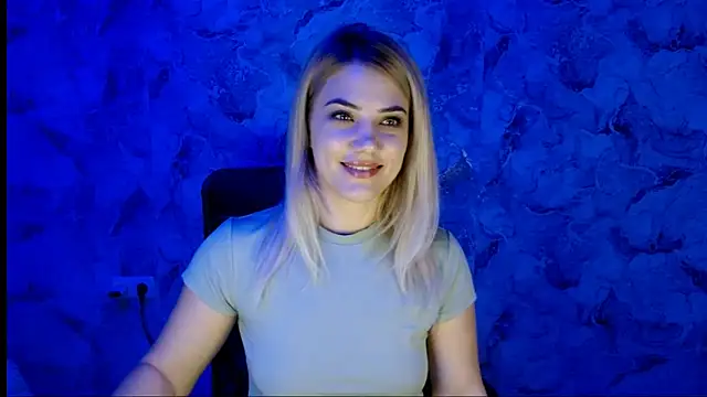 Snapshot of nika_gold1 chatting on 11/30/25, 01:26 nika gold1 online show from 11/30/25, 01:26