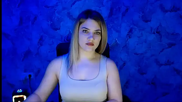 Snapshot of nika_gold1 chatting on 03/06/26, 10:56 nika gold1 online show from 03/06/26, 10:56