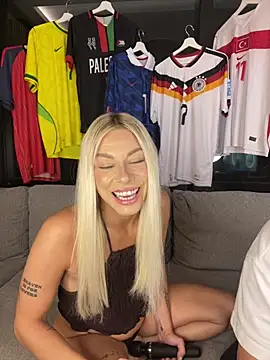 SexOnMyLvL online show from 06/18/26, 08:35