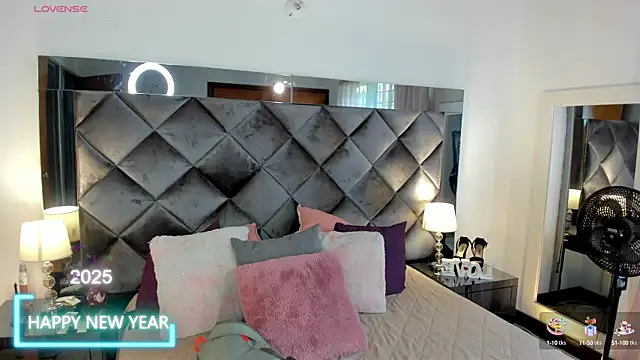 sofhiaa adaams online show from 01/22/25, 04:55