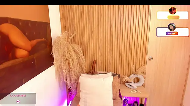 Snapshot of sofhiaa_adaams chatting on 02/23/26, 10:40 sofhiaa adaams online show from 02/23/26, 10:40