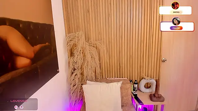 Snapshot of sofhiaa_adaams chatting on 03/03/26, 10:37 sofhiaa adaams online show from 03/03/26, 10:37