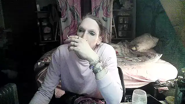 Snapshot of Ombeline1 chatting on 01/24/25, 06:57 Ombeline1 online show from 01/24/25, 06:57