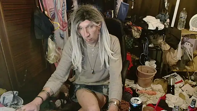 Ombeline1 online show from 01/06/26, 06:00