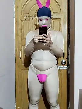 Snapshot of zentaishow chatting on 11/24/25, 11:10 zentaishow online show from 11/24/25, 11:10