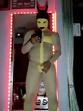 Snapshot of zentaishow chatting on 03/12/26, 08:37 zentaishow online show from 03/12/26, 08:37