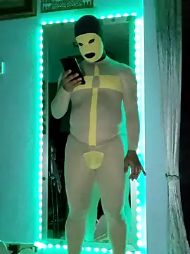 Snapshot of zentaishow chatting on 03/14/26, 06:57 zentaishow online show from 03/14/26, 06:57