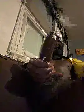 Snapshot of elninoblacko chatting on 03/25/26, 12:38 elninoblacko online show from 03/25/26, 12:38