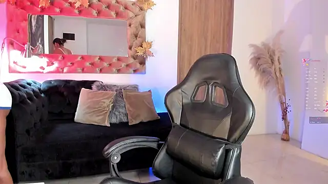 AmelyaMann online show from 06/19/26, 01:15