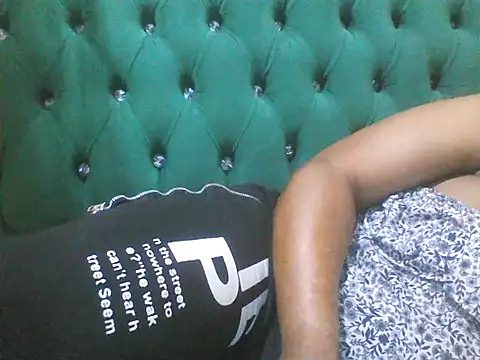 Sexy Riri online show from 12/05/25, 01:14