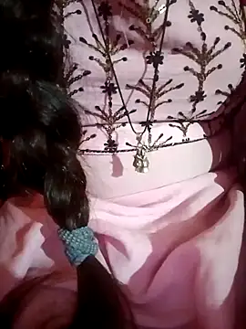 Snapshot of Mangla_Bhabhi chatting on 01/20/25, 04:01 Mangla Bhabhi online show from 01/20/25, 04:01