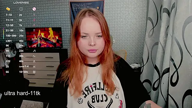 Snapshot of flower_sarah_ chatting on 06/10/26, 04:01 flower sarah online show from 06/10/26, 04:01