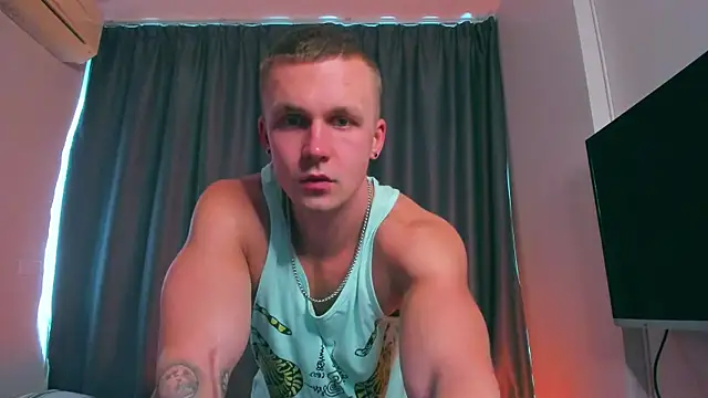 Snapshot of Samuel_Andrew chatting on 02/01/25, 03:41 Samuel Andrew online show from 02/01/25, 03:41