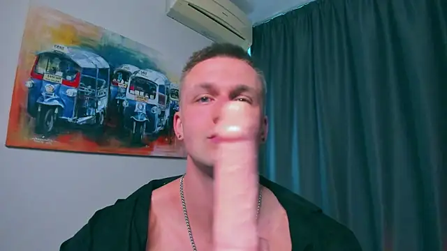 Snapshot of Samuel_Andrew chatting on 02/13/25, 03:29 Samuel Andrew online show from 02/13/25, 03:29