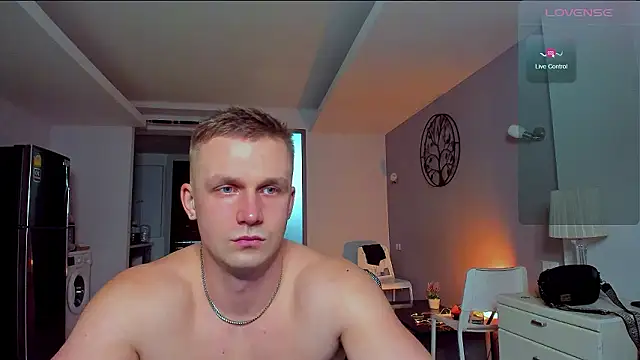 Snapshot of Samuel_Andrew chatting on 02/02/26, 04:44 Samuel Andrew online show from 02/02/26, 04:44