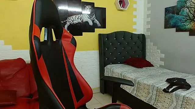 isabeautyx19 online show from 12/02/25, 02:39