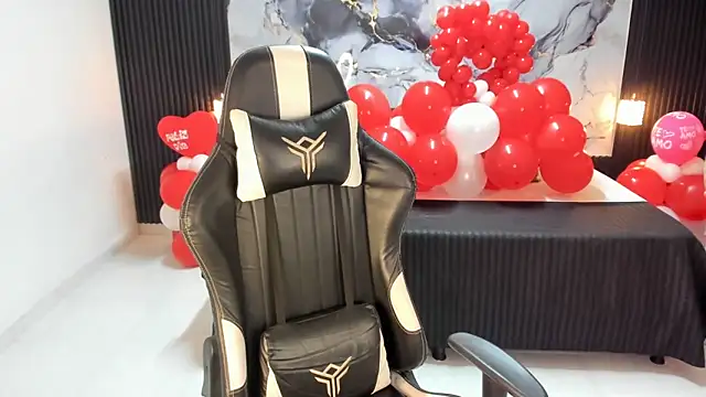 Ivy 16 online show from 02/15/25, 12:01