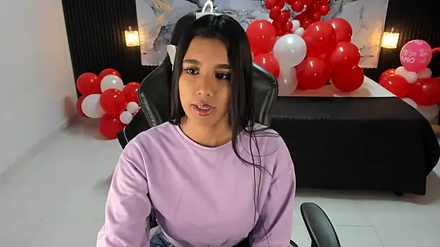 Ivy 16 online show from 02/17/25, 12:05