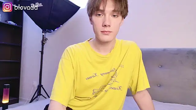 Snapshot of callmenineoneseven chatting on 02/10/26, 05:06 callmenineoneseven online show from 02/10/26, 05:06