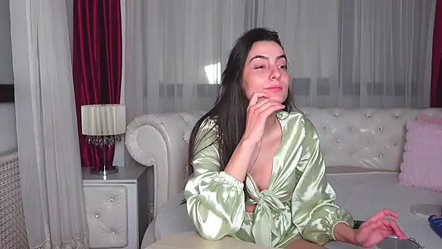 NinaCrystal1 online show from 01/15/25, 08:09