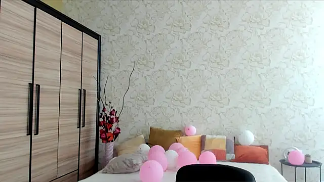 JulisSweet online show from 03/06/25, 11:14