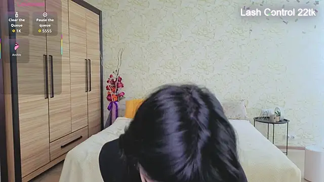 JulisSweet online show from 05/01/26, 06:29