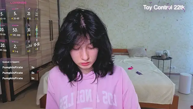 JulisSweet online show from 06/06/26, 07:13