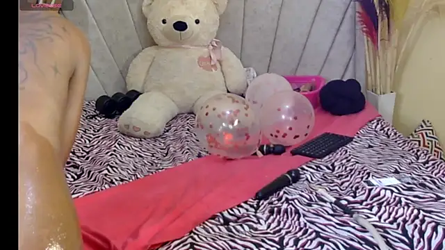 Snapshot of pyt_liyah chatting on 01/26/25, 08:14 pyt liyah online show from 01/26/25, 08:14