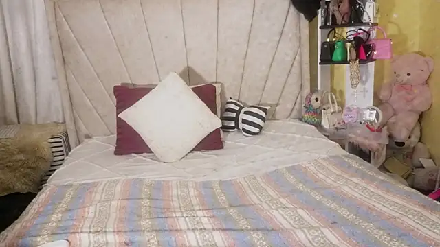 Snapshot of pyt_liyah chatting on 03/07/26, 04:53 pyt liyah online show from 03/07/26, 04:53