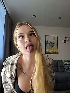 Vladamais online show from 10/06/25, 01:41