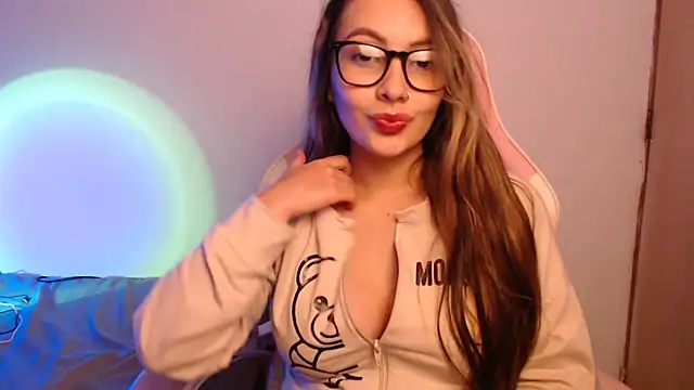 lalawhitte online show from 10/11/25, 07:01