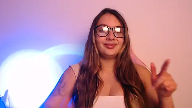 lalawhitte online show from 12/16/25, 10:26