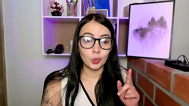 lalawhitte online show from 05/12/26, 12:02