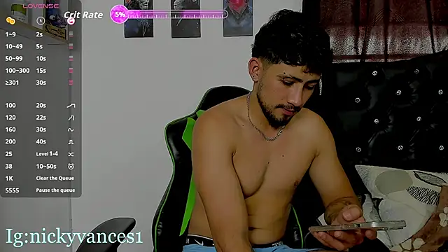 Snapshot of nicky_vances chatting on 02/27/26, 04:18 nicky vances online show from 02/27/26, 04:18