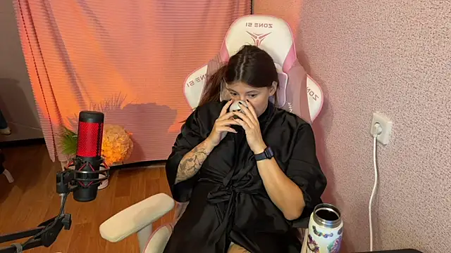 Katrin  kiss online show from 12/01/25, 05:51