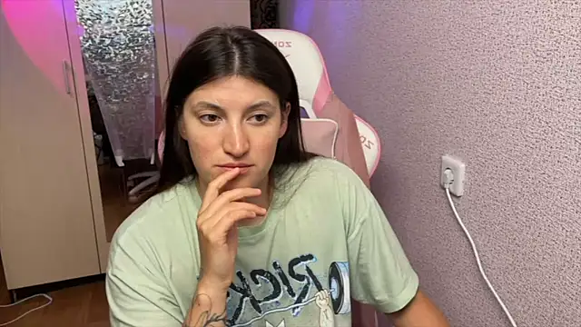 Katrin  kiss online show from 04/26/26, 06:05