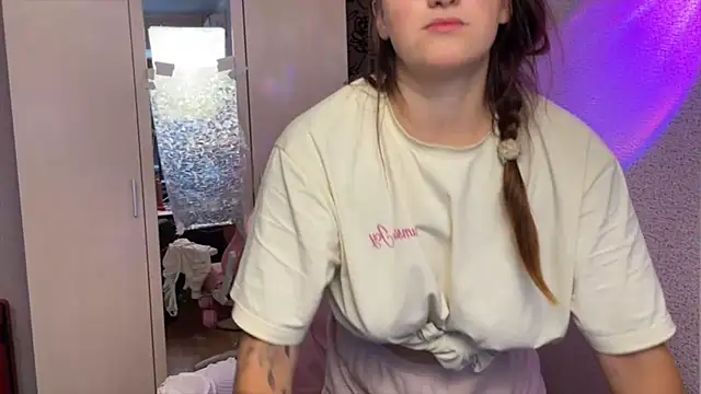 Katrin  kiss online show from 07/06/26, 01:52
