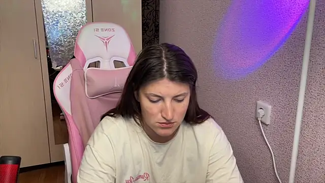 Katrin  kiss online show from 07/13/26, 05:05