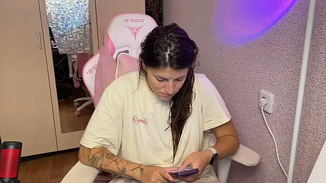 Katrin  kiss online show from 07/22/26, 04:43