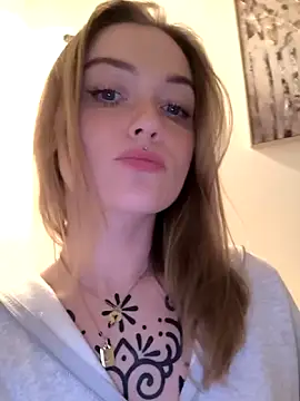 Snapshot of Goldloeckchen159 chatting on 12/18/25, 03:29 Goldloeckchen159 online show from 12/18/25, 03:29